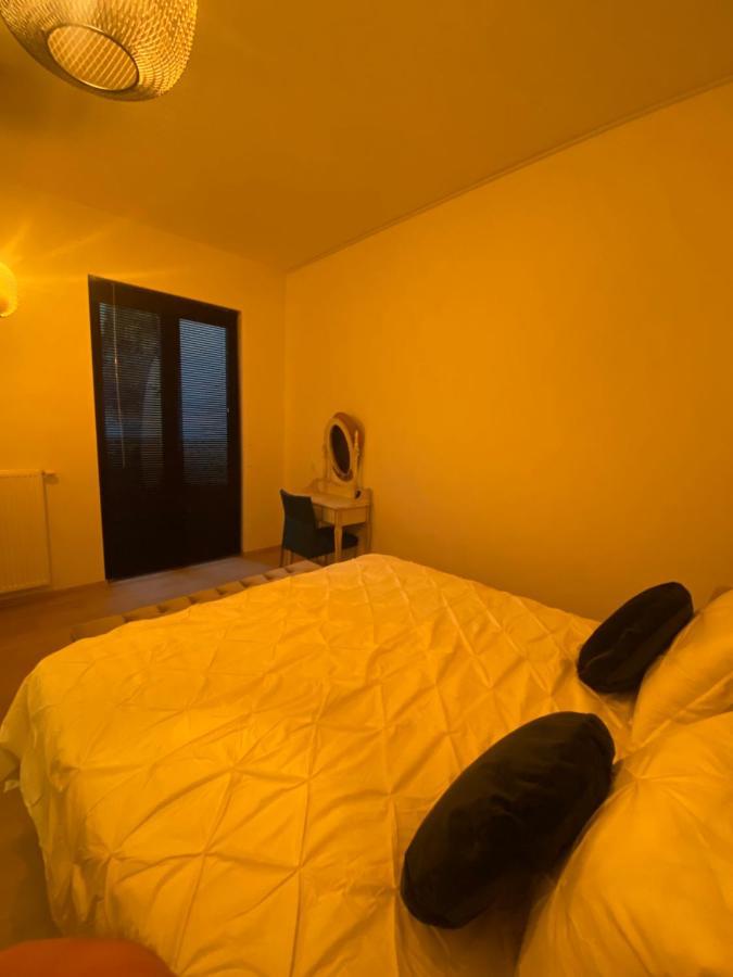 B&B Art And Sleep Antwerpen Eksteriør billede